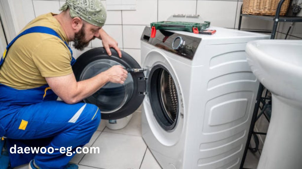 خطوات الصيانة الدورية لغسالات دايو التي ينفذها الفنيون المعتمدون