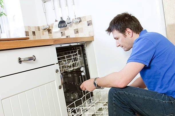 ما هي خطوات الصيانة الدورية لغسالات أطباق دايو؟